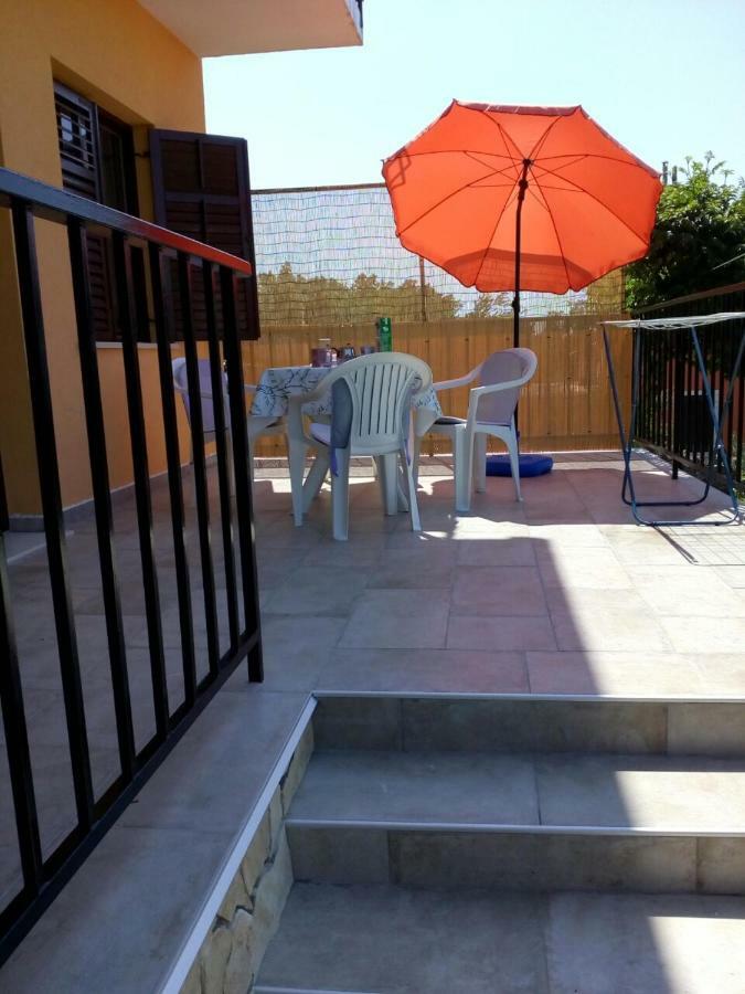 Apartman Knapic Koromačno Eksteriør billede